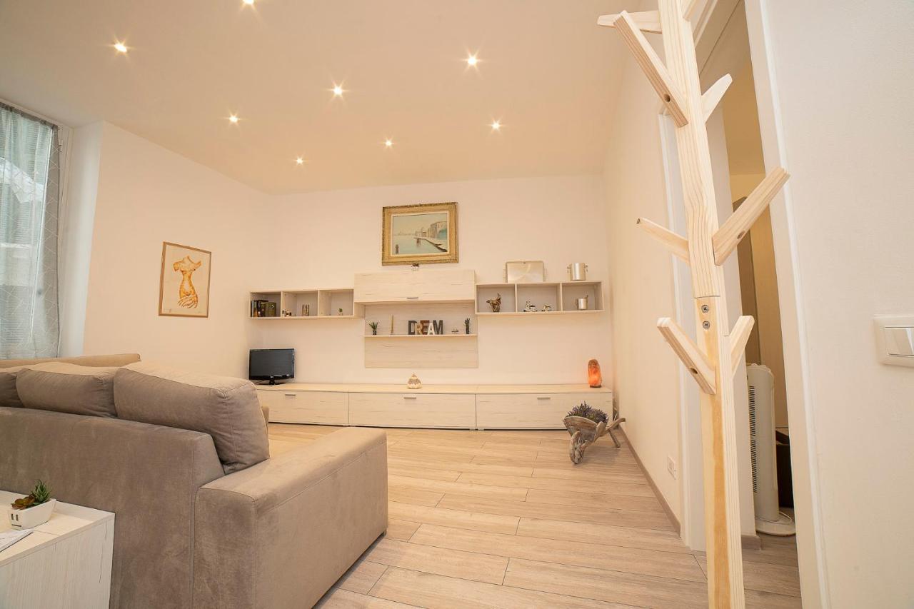 Casa Donna Lidia Appartement Savona Buitenkant foto