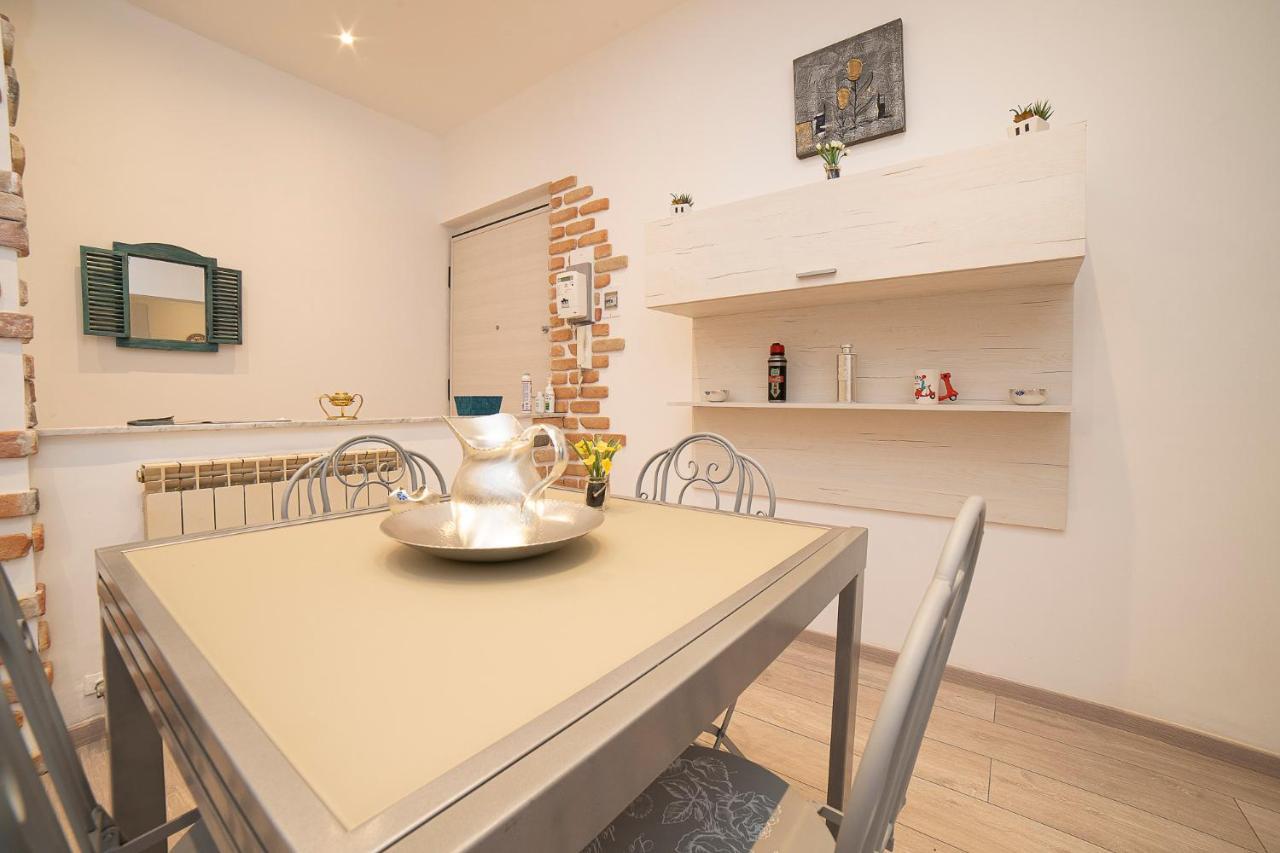 Casa Donna Lidia Appartement Savona Buitenkant foto